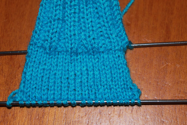 носки синие вязание на спицах